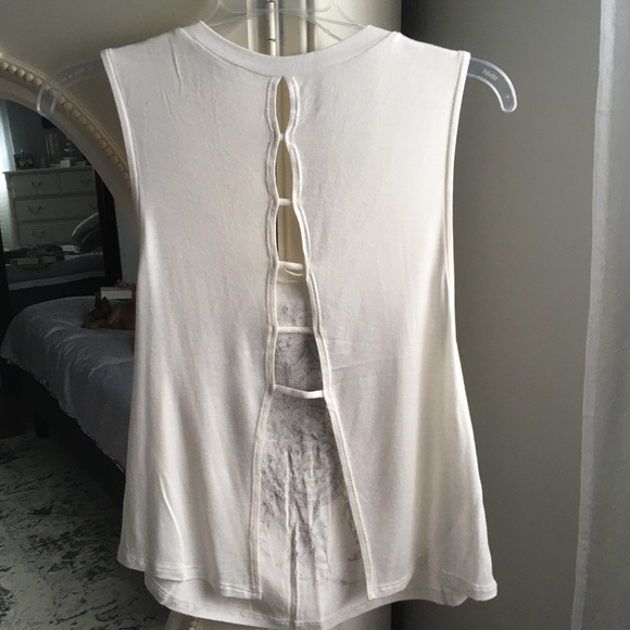 Charlotte Russe Cream Sheer Hamsa Tank Top Size S - Picture 7 of 7